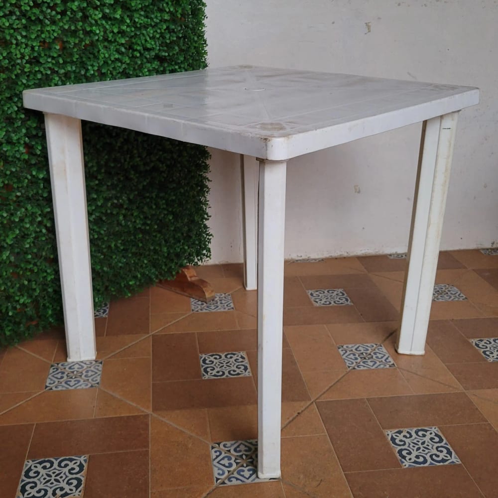 Mesa Cuadrada — Alquifiestas y Eventos